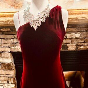 Elegant Cranberry, One Shoulder, Velvet,  Evening Gown, Size 6